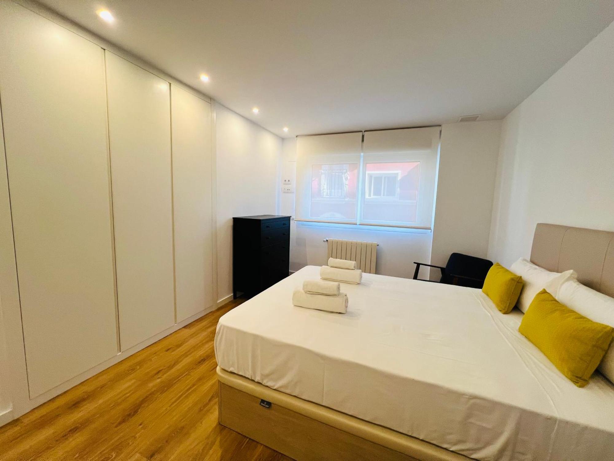 Apartamentos Gerona Alicante Bagian luar foto